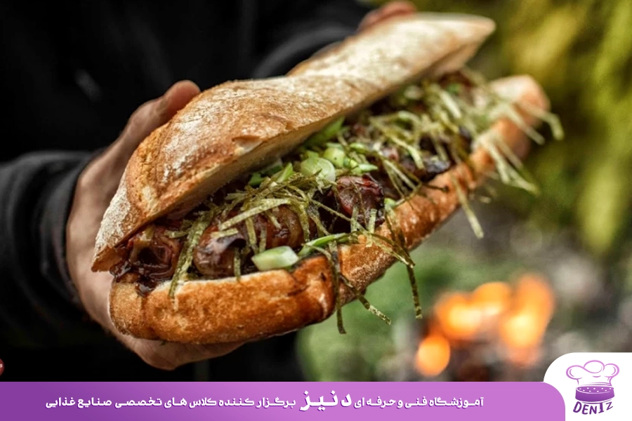 ساندویچ بیکن گوشت یا مرغ