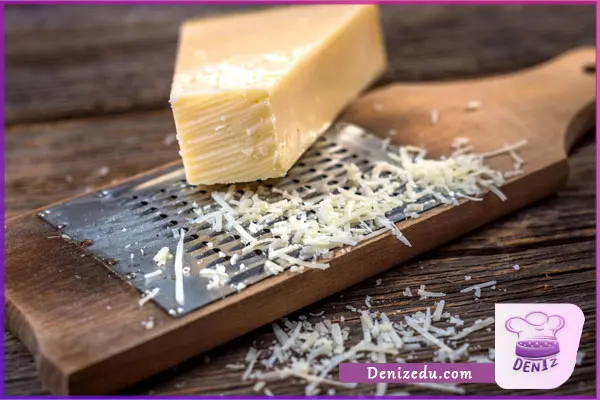 پنیر پارمازان، طرز تهیه پاستا آلفردو با مرغ و قارچ و خامه