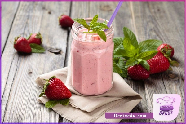 طرز تهیه اسموتی توت فرنگی، اسموتی چیست