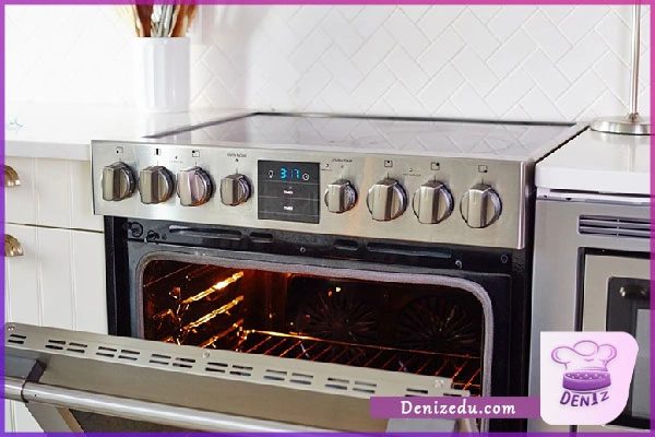 باز کردن در فر در وسط پخت