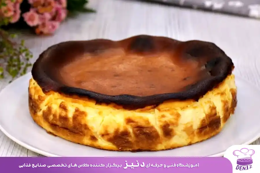 کف کیک سوخته است، علت جدا نشدن کیک از قالب